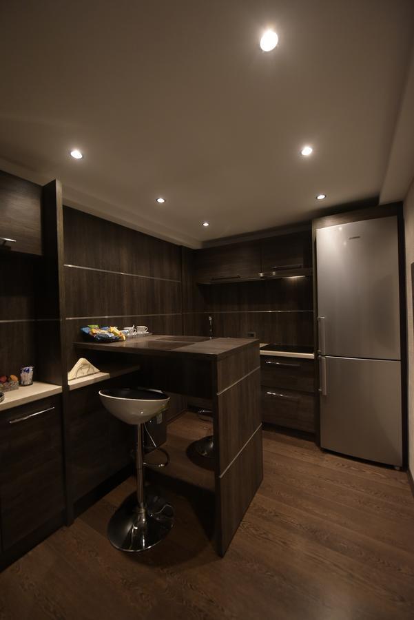 H & V Residence - Bungalow Apartment Arad Exterior foto